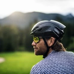 Abus Black Gold GameChanger Cykelhjelm -MIPS Cykelhjelme Salg 2023 abus black gold gamechanger cykelhjelm 2