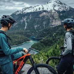 Abus Cykelhjelm Cliffhanger, Concrete Grey -MIPS Cykelhjelme Salg 2023 abus cykelhjelm cliffhanger concrete grey 7