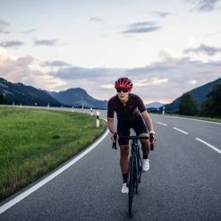 Abus Cykelhjelm Viantor, Racing Red 14 Abus Cykelhjelm Viantor, Racing Red -MIPS Cykelhjelme Salg 2023 abus cykelhjelm viantor racing red 4