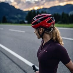 Abus Cykelhjelm Viantor, Racing Red 15 Abus Cykelhjelm Viantor, Racing Red -MIPS Cykelhjelme Salg 2023 abus cykelhjelm viantor racing red 5