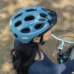 Abus Cykelhjelm Youn-I Ace, Glacier Blue 15 Abus Cykelhjelm Youn-I Ace, Glacier Blue -MIPS Cykelhjelme Salg 2023 abus cykelhjelm youn i ace glacier blue 4