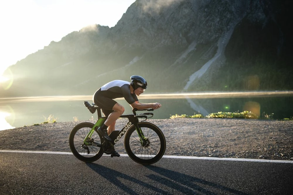 Abus Shiny Black GameChanger TT Cykelhjelm 7 Abus Shiny Black GameChanger TT Cykelhjelm - Billede 5