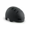 MET Urban Zone Safety Black/Matt - Cykelhjelm 1 MET Urban Zone Safety Black/Matt - Cykelhjelm -MIPS Cykelhjelme Salg 2023 met urban zone safety blackmatt cykelhjelm